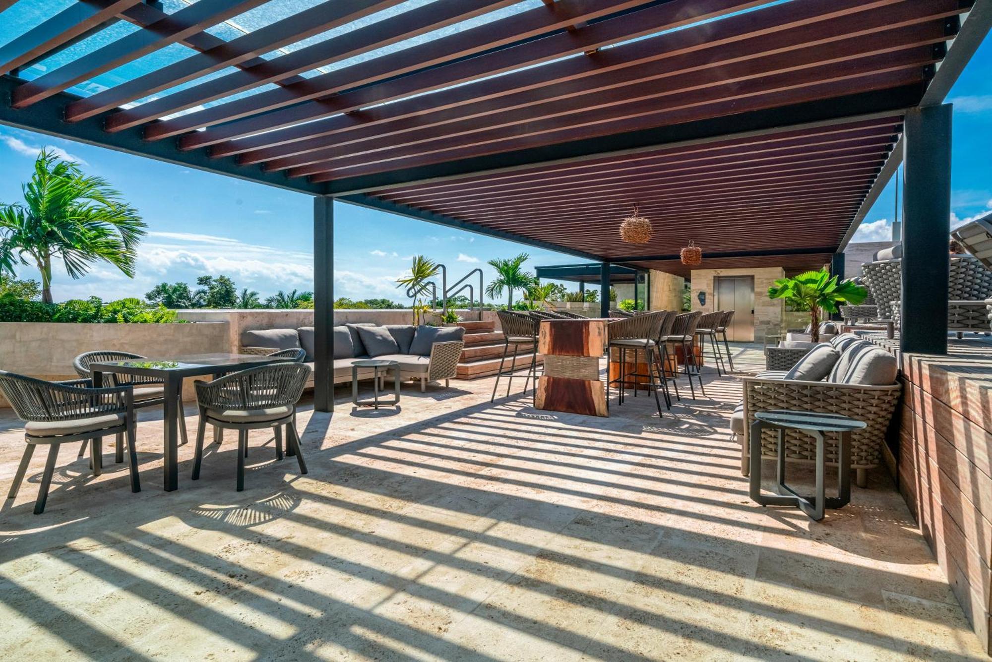 Luxury 2 Bedroom - Infinity Pool At Awa Residences In Playacar, Awa 107 Ferienhaus